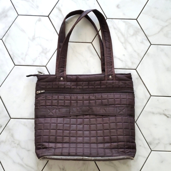 Lug Taxicab in Brown - Picture 4 of 10